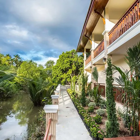 Oh Amphawa Boutique Resort-3